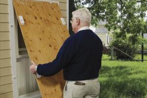 Hurricane Season 2014 And A 15% Discount On ShutterUp® Hurricane Latches For A Limited Time
